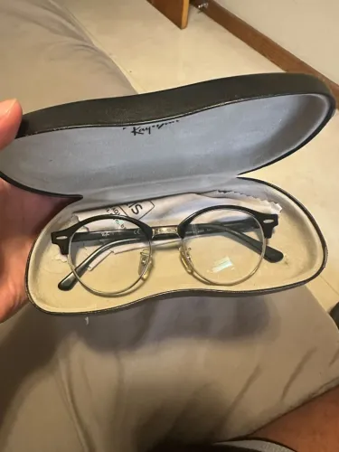Armação Ray Ban original pouquíssimo usada!
