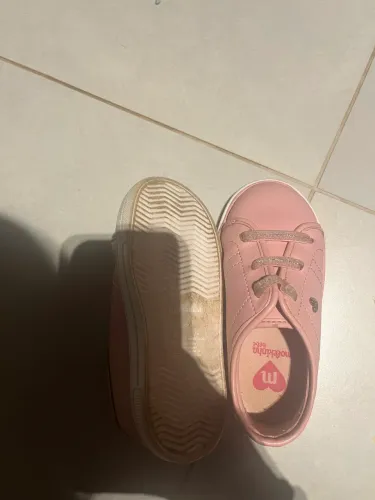 Vendo tênis infantil, tam 23