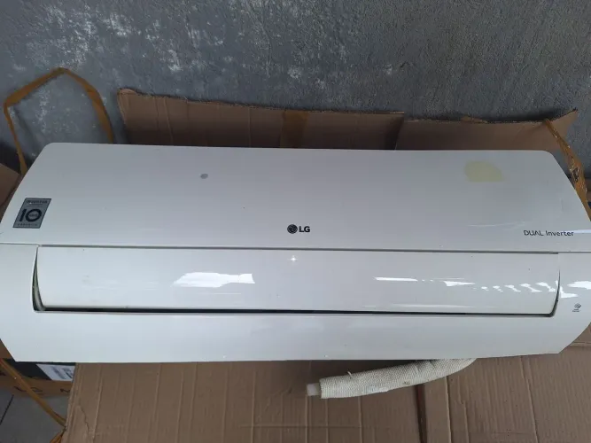 Vende 3 maquinas de ar condicionado e uma botija de gás r134a