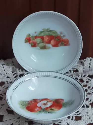 Duas tigelinhas antigas