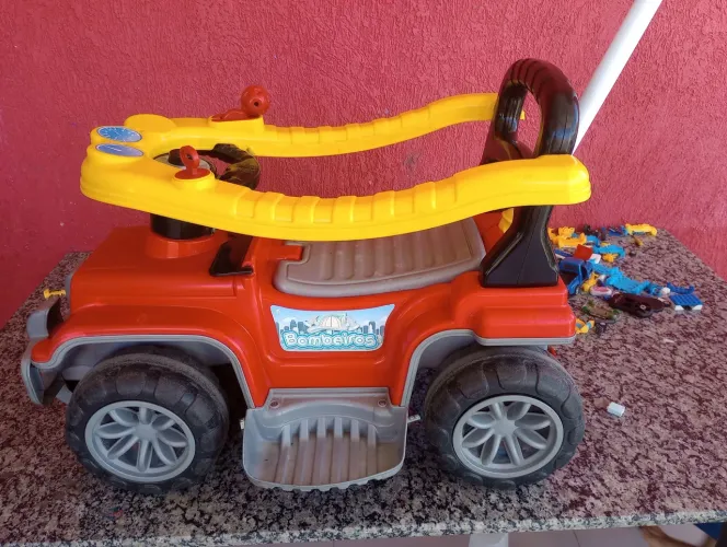 Carrinho geep de bombeiro infantil 