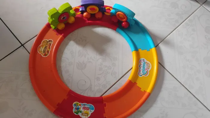 Brinquedo Bebe Babytrain Express Com 8 Trilhos Toys