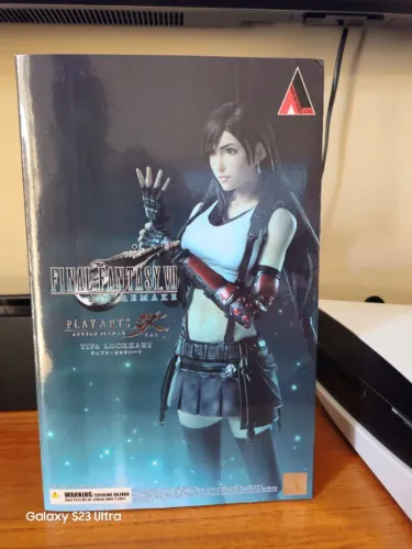 Tifa Lockhart Final Fantasy VII Remake Play Arts Kai