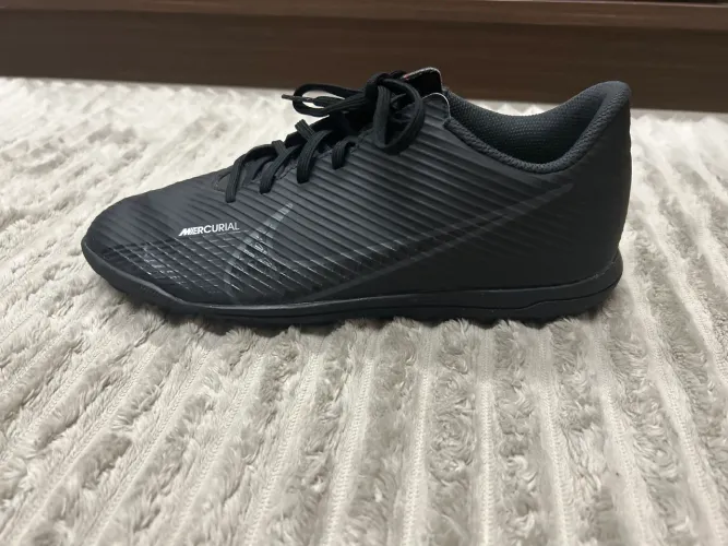 Chuteira Society Mercurial