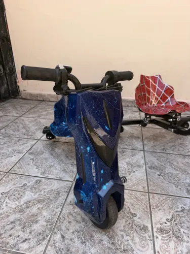 Triciclo elétrico adulto e infantil
