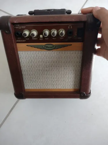 Amplificador para guitarra oneal