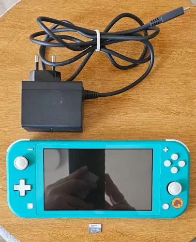 Nintendo Switch Lite - Edição Especial: Animal Crossing New Horizons - Cor Turquesa (Usado