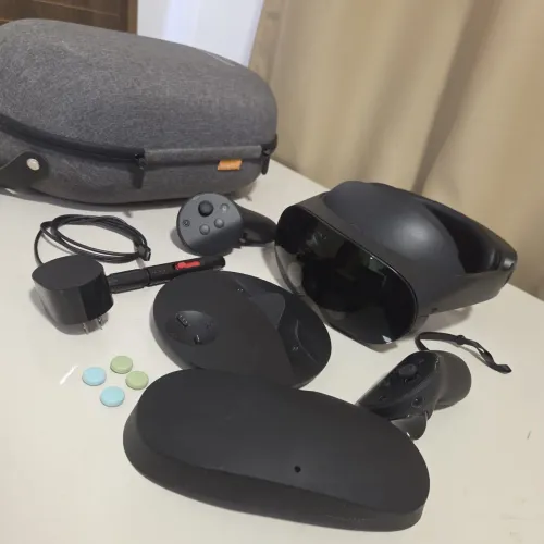 Óculos de Realidade Virtual Meta Quest Pro 256gb