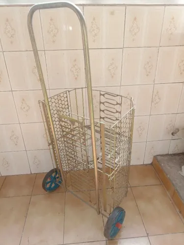Carrinho Feira Dobrável AÇO = R$ 45