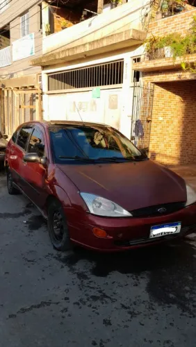 Ford Focus 1.8 16V 5P 2002