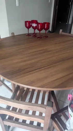 CONJUNTO MESA DE JANTAR REDONDA COM 6 CADEIRAS