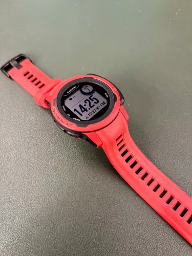 Garmin Instinct 2S Vermelho