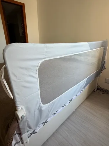 Grade de proteção dobravel para cama 1,8m