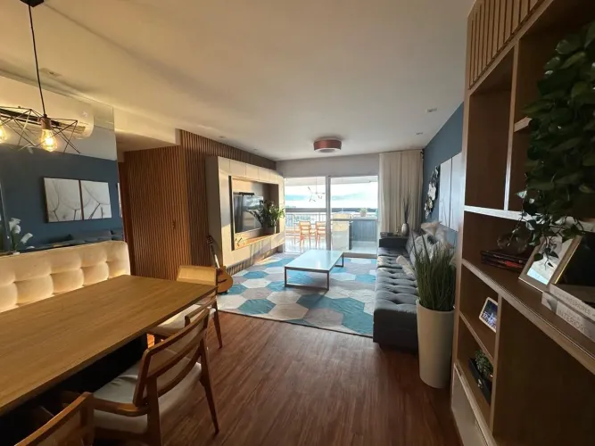Apartamento para Venda em Florianópolis, Abraão, 3 dormitórios, 3 suítes, 4 banheiros, 3 v