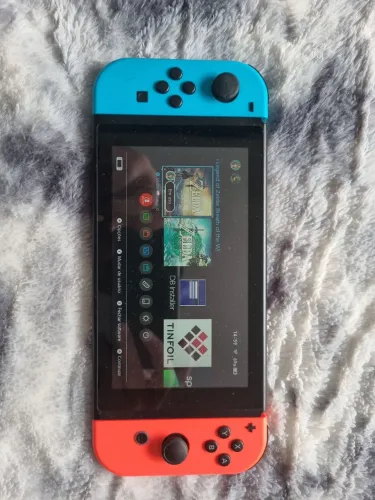 Vendo Nintendo switch V2 desbloqueado