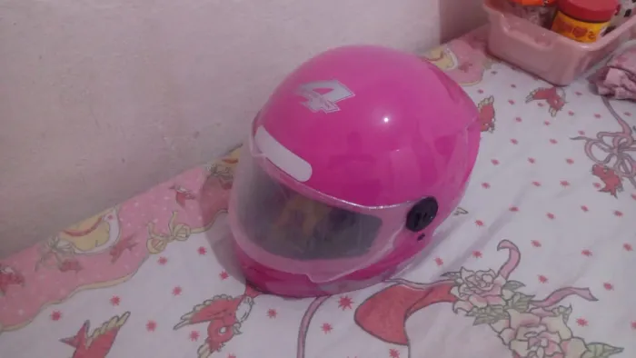 Capacete novo, nunca usado, 119 reais N°56.