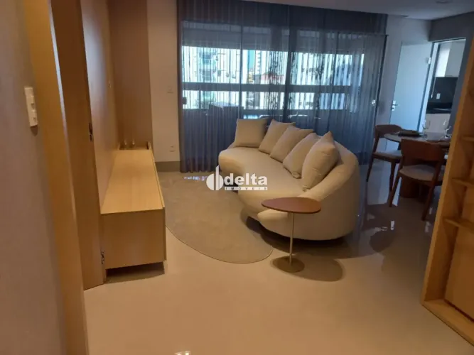 Apartamento com 3 quartos sendo 1 suíte, disponível para venda no bairro Santa Mônica em U