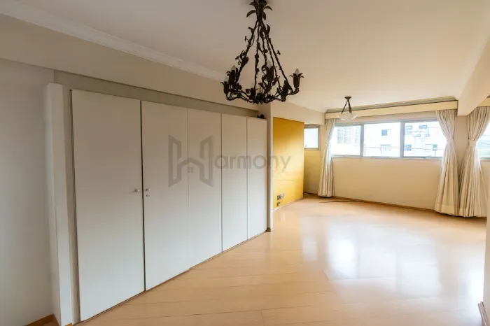 Studio a venda no Itaim Bibi - 2 dormitórios, 1 suíte e 3 banheiro