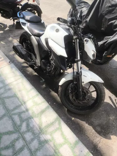 Fz25 2019