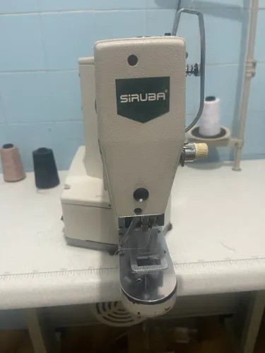 Máquina de Costura Industrial Travette Siruba