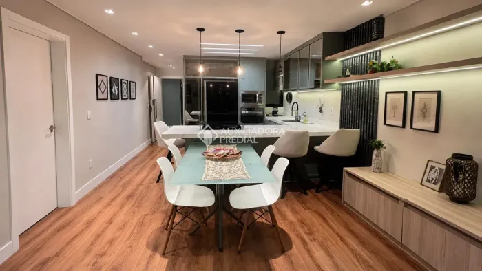 Apartamento Mobiliado para Locação no Bom Abrigo - 78 m² | 2 Dormitórios | 2 Vagas | Close