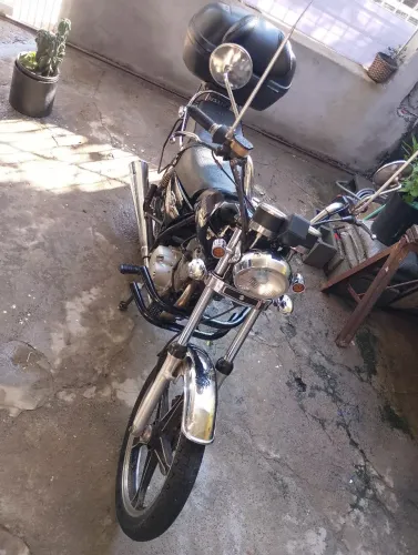 Moto intruder, Suzuki concervada