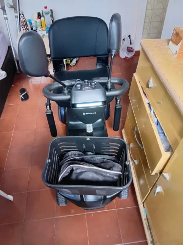 Scooter elétrica 