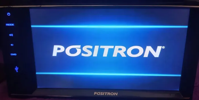 CENTRAL MULTIMIDIA POSITRON SP8520 BT