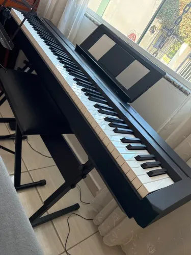 Piano yamaha p-45