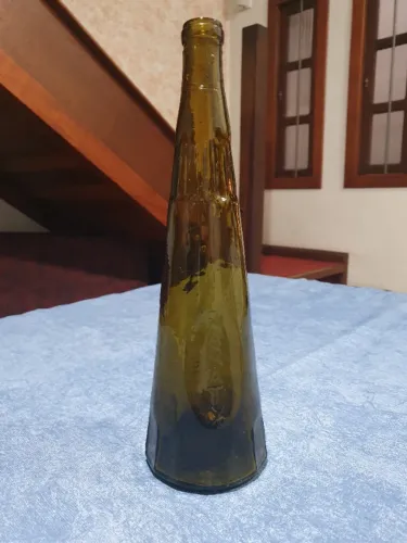 Garrafa Antiga de Paraty - Vidro Cor Âmbar - Relíquia
