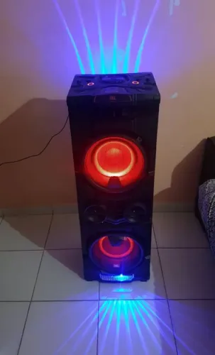 Caixa JBL Party Xpert + Potência + Luzes