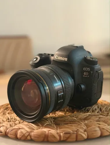 Canon 6D Mark II + 24-70mm 2.8 e acessórios