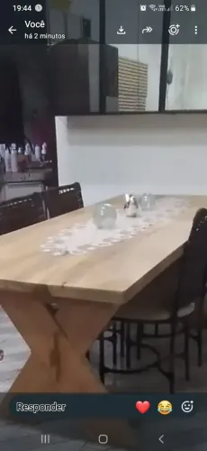 Vende se mesa madeira
