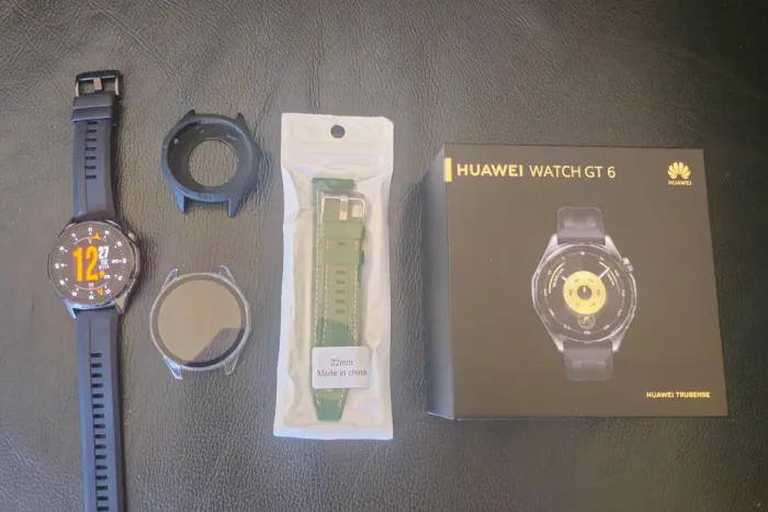 Vendo Smartwach Huawei GT6 46mm / 2 Pulseiras e 2 Cases de Proteção