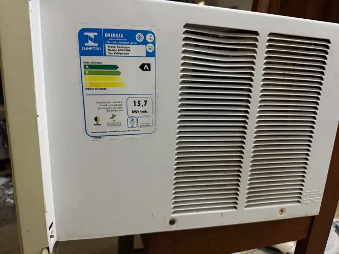 Vendo ar-condicionado 7.500 Btu 