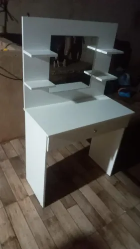 MESA PENTEADEIRA COM ESPELHO MDF NOVO 