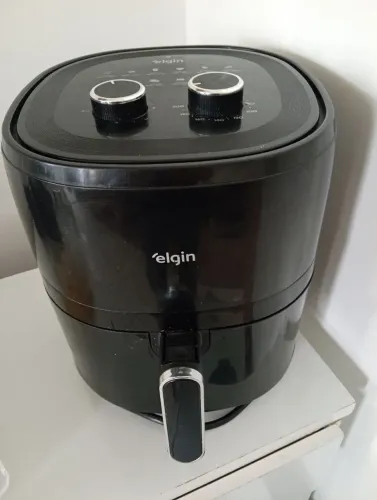 Vendo fritadeira Airfryer 3.5l Elgin 1400watts <br>Timer com desligamento automático