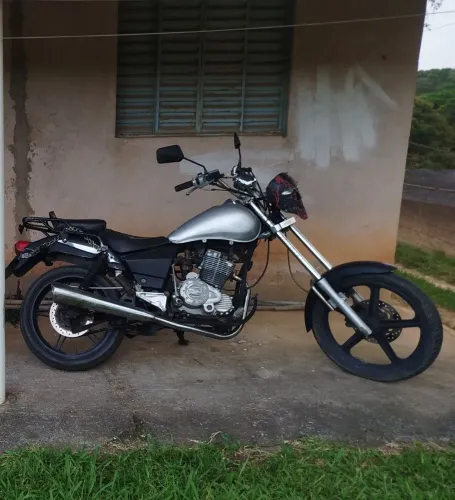 Dafra Kansas 150 custom