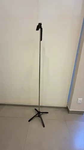 Tripé de celular