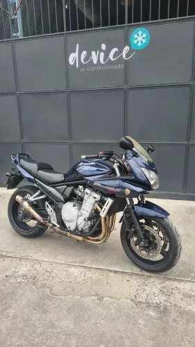 Suzuki bandit , a mais nova do RJ.