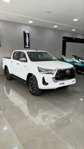 Toyota Hilux CD 4X4 2.8 Diesel Mec. 2021