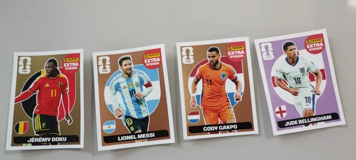 Kit 4 Figurinhas Panini Extra Sticker FIFA 2026 - Ouro, Rubi e Bronze