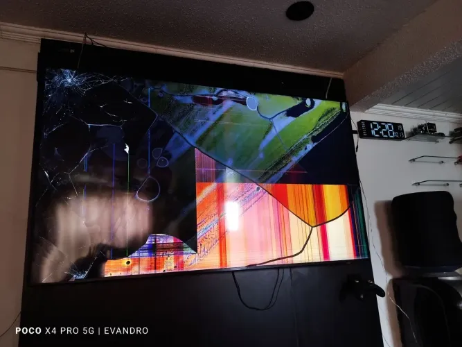 Samsung 65 polegadas tela quebrada
