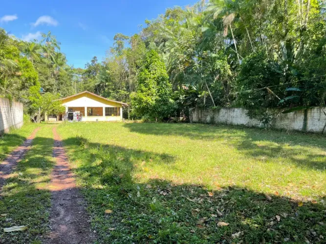 Sítio á venda na estrada de Mosqueiro