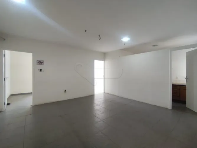 Sala comercial com 108m² de área útil no Edifício Santa Cruz - Limeira/sp