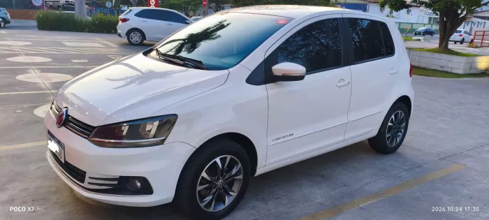 Volkswagen Fox Comfortline 1.6 Flex 8V 5P 2015