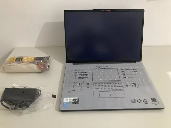 Lenovo Ideapad Slim 3 Novo