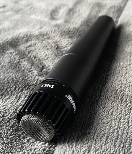 SHURE SM57 ORIGINAL - NOVO, NUNCA USADO  COMPRADO NO EXTERIOR