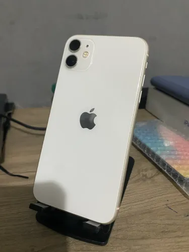 iPhone 11 - 128GB