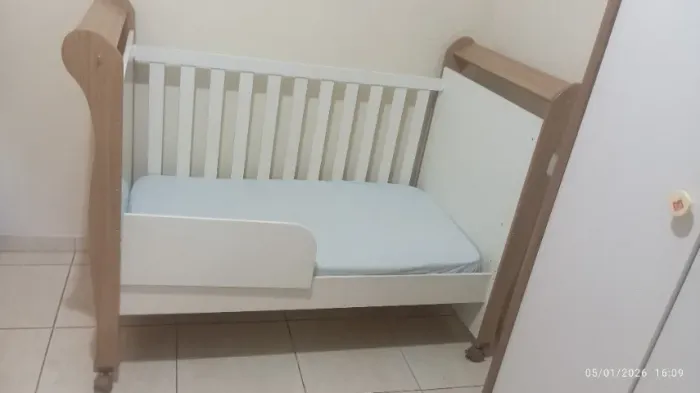 Berço Infantil com Colchão 